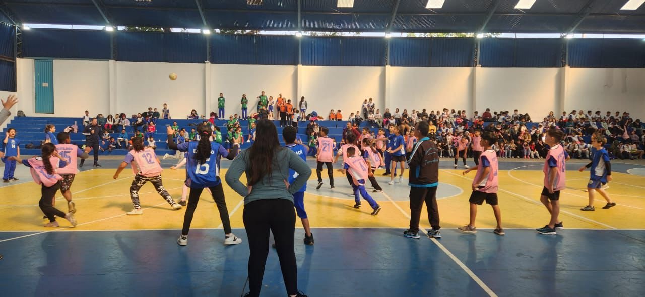 quadras-poliesportivas-de-tres-emefs-ganharao-cobertura-neste-ano