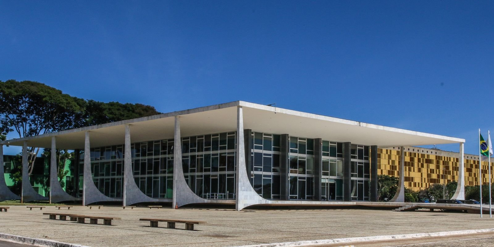 reu-fala-em-“silencio-ensurdecedor”-do-exercito-sobre-acampamentos