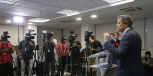 tesouro-dos-eua-procura-haddad-para-agendar-reuniao-sobre-tarifaco